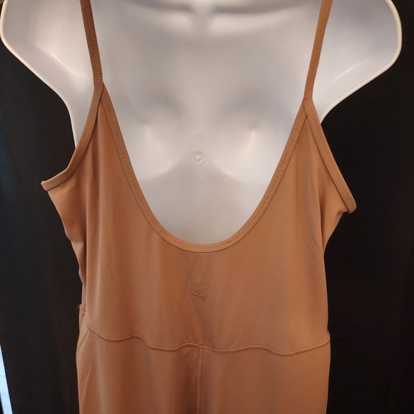 JOYLAB Flare tan bodysuit XL - Picture 5 of 6